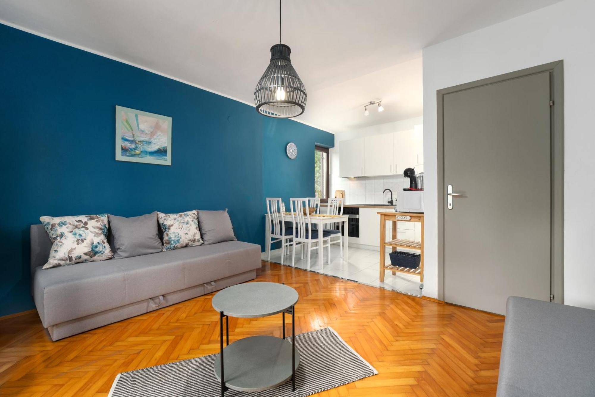 Blue Apartment Върсар Екстериор снимка