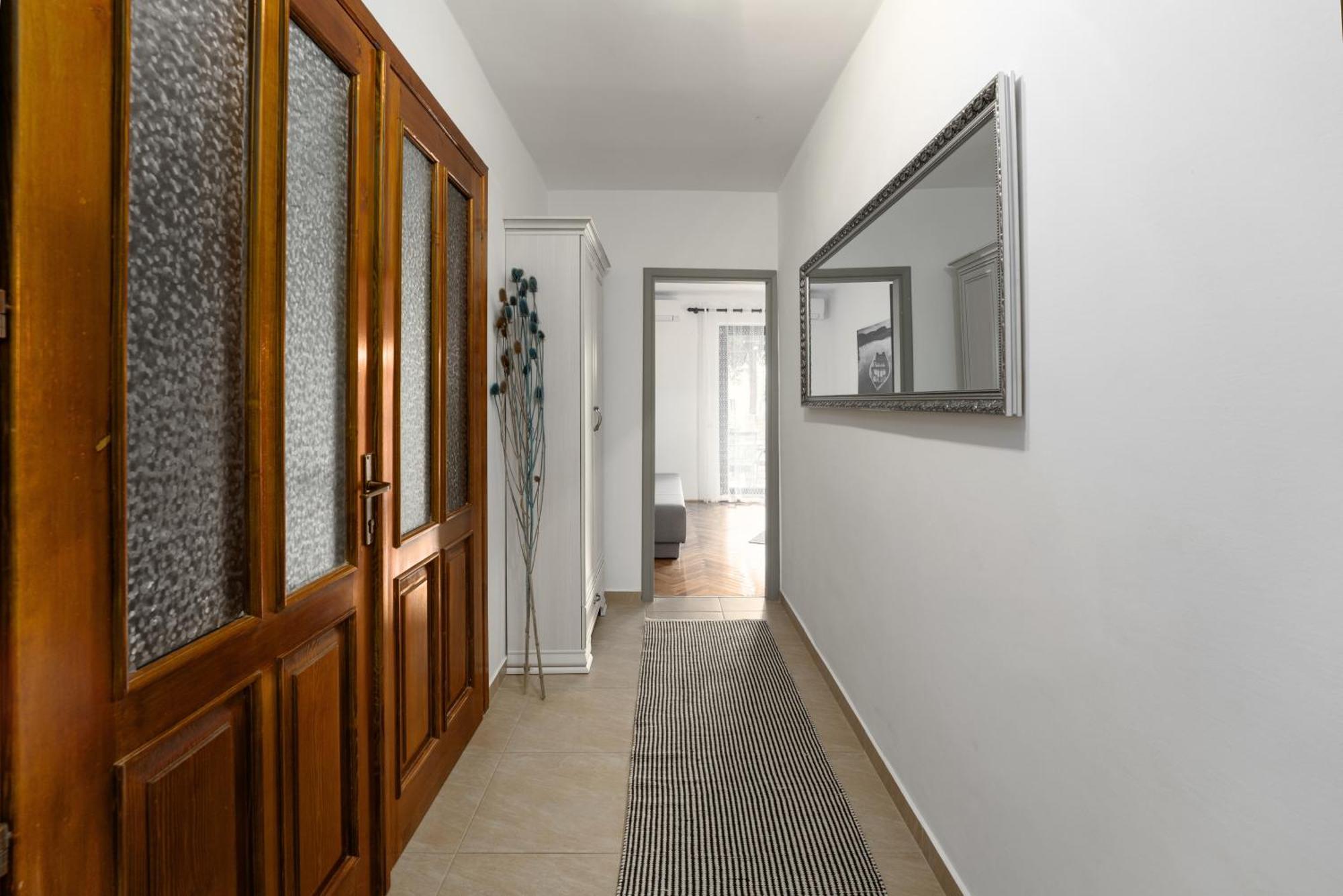 Blue Apartment Върсар Екстериор снимка